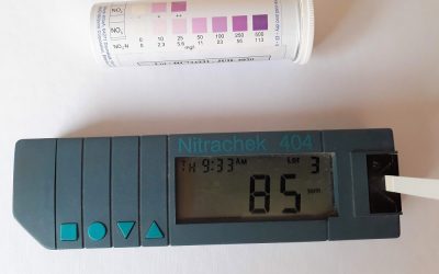 Nitracheck et tube bandelettes